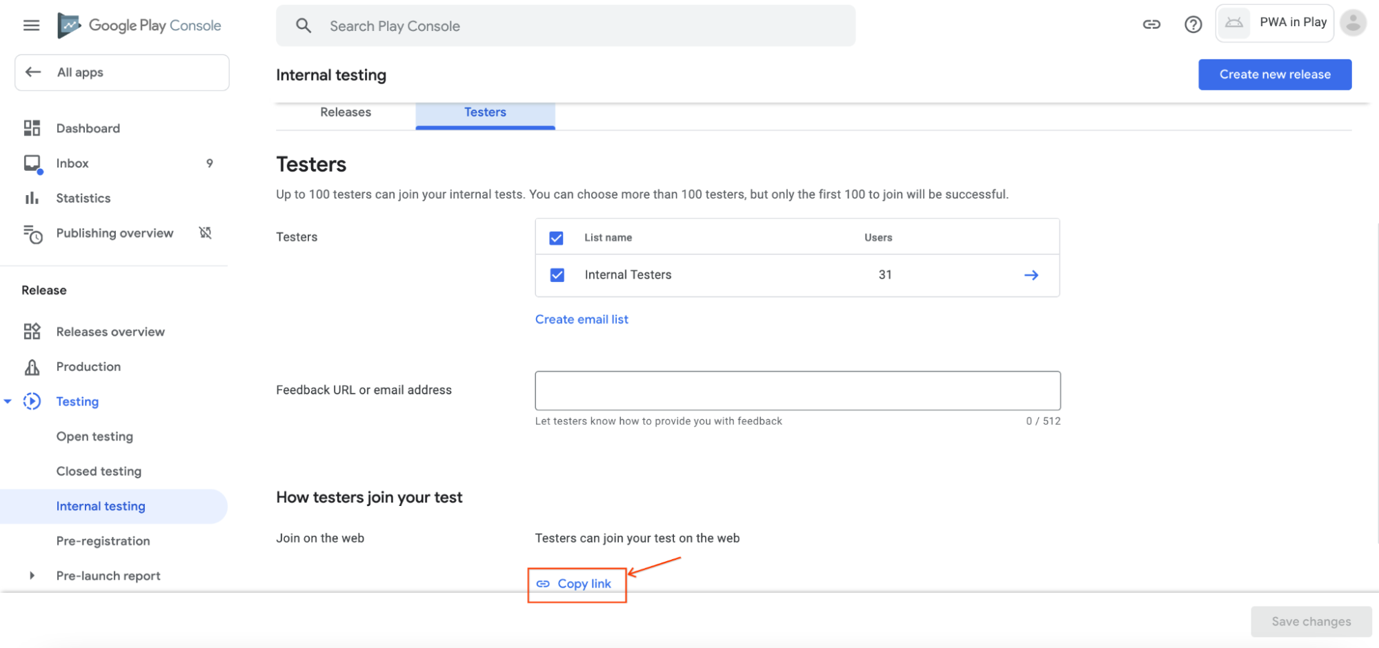 Página de teste interno, com uma seta apontando para o link &quot;Copiar link&quot; para compartilhar um link de teste com os testadores.