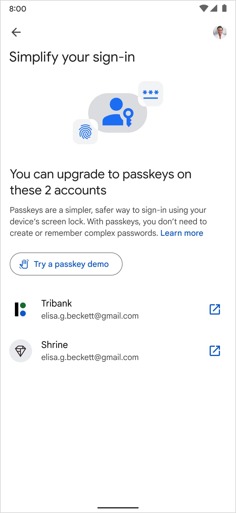 Dopo aver accettato il suggerimento, l'utente viene indirizzato a un elenco di domini in cui può creare una passkey. Quando tocca una voce, gli utenti vengono reindirizzati alla pagina di registrazione corrispondente senza soluzione di continuità.