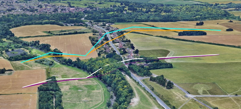 Una mappa 3D che mostra più linee colorate (viola, bianco, arancione, blu) su un terreno con alberi e altitudini variabili.