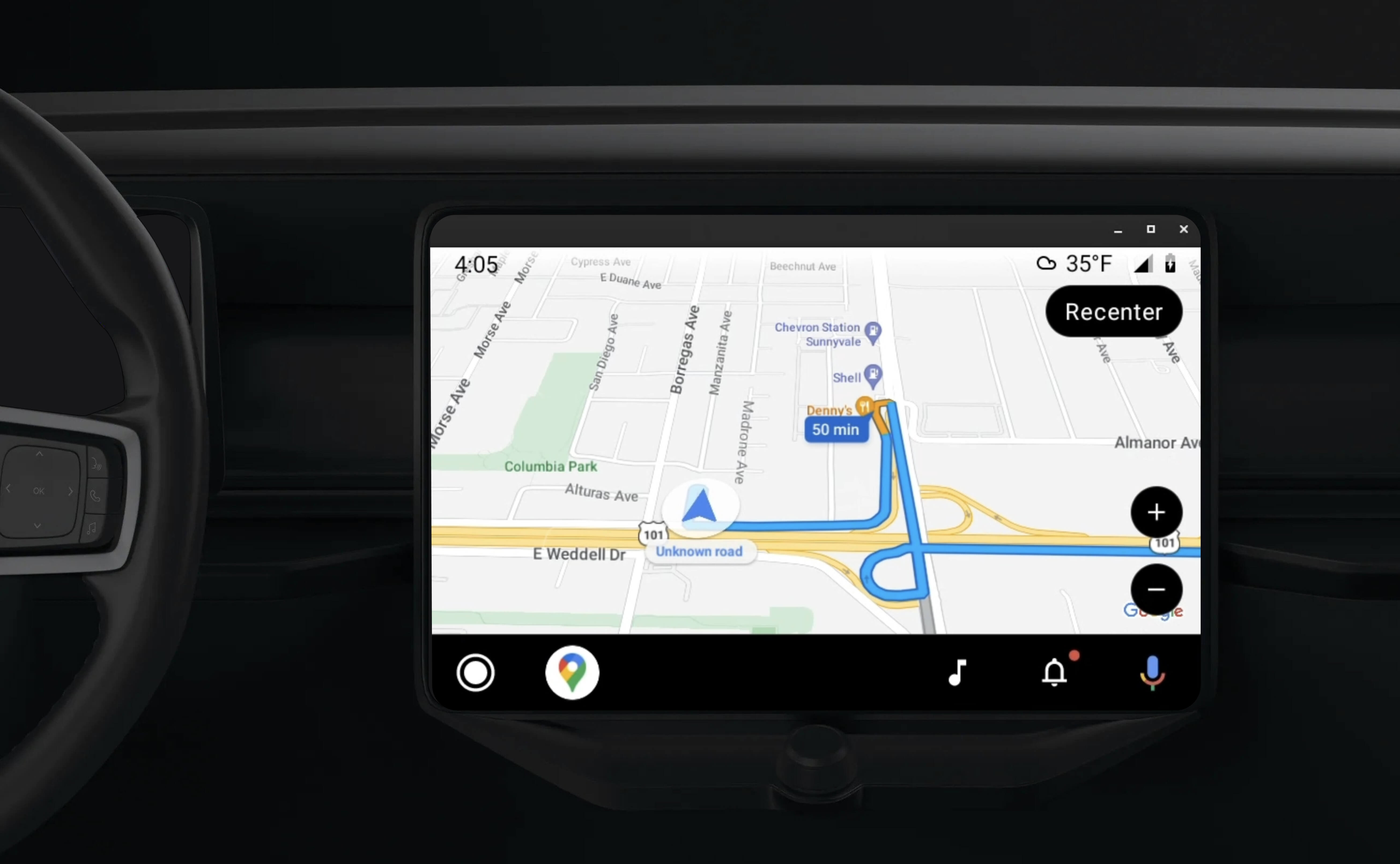 Android Auto के लिए चालू ऐप्लिकेशन की मदद से, निर्देशों के साथ नेविगेशन दिखाने वाली इन-डैश हेड यूनिट.